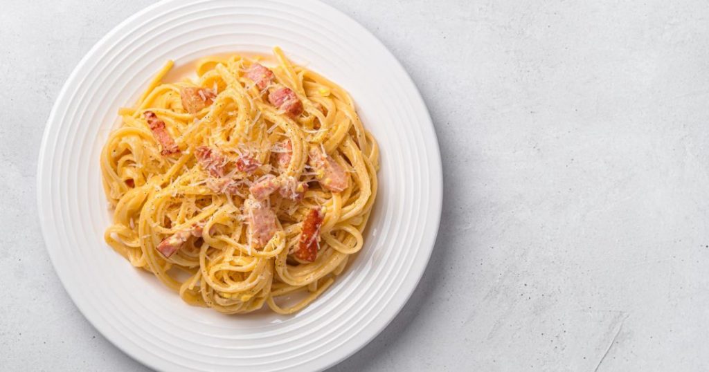 Cara membuat pasta ala Italia yang autentik